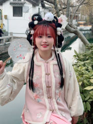 -一揽芳华汉服旗袍体验馆(拙政园店)