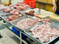 -标记美食新鲜猪杂(兴南大道店)