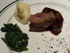 -Wolfgang’s Steakhouse 沃夫冈牛排馆(上海白玉兰广场店)