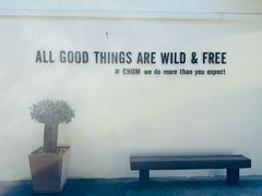 -Chom Cafe and Restaurant