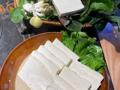 -野山舂·贵州现舂酸汤牛肉(东山店)
