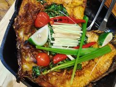 香茅草烤罗非鱼-云海肴·汽锅鸡·云南菜(天津国金汇店)