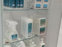-福奈特洗衣洗鞋(宝华广场店)