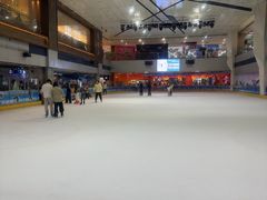 -正佳冰河湾真冰滑冰场