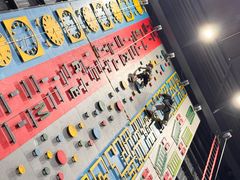 -极限PLAY运动娱乐新世界·团建派对潮玩休闲馆·室内蹦极高空游乐园