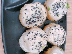 -小杨生煎(金山百联购物中心3楼店)