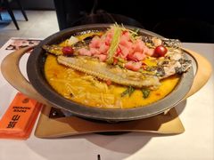 -鸣记脆皮烤鱼(三八广场店)