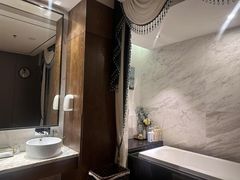 -珠海棕泉水疗酒店(拱北口岸高铁站店)