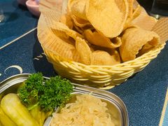 -又见马甲M8融合西餐厅(体育中心店)