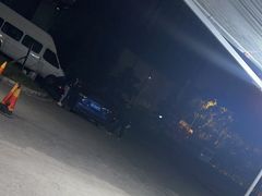 -泊安飞浦东物流大道停车场