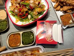 -丽伟的串·烧烤·砂锅(季景天地店)