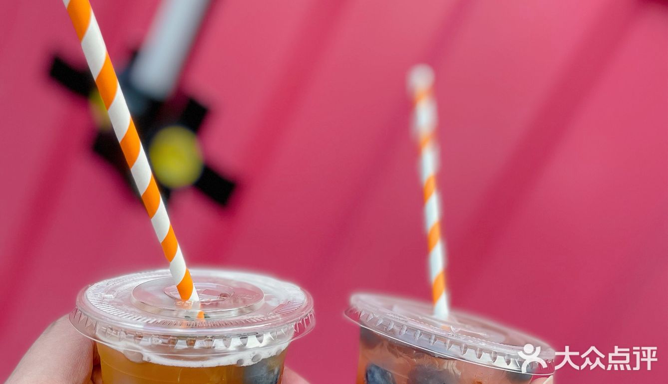 来fnf超速溶茶快闪店，体验当果茶大师的感觉🥰