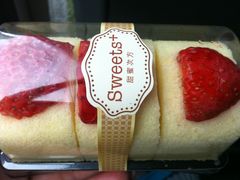 草莓蛋糕-全家便利店(上体场站店)