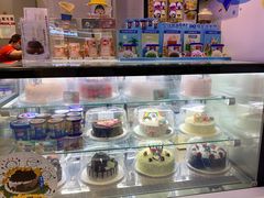 面包甜点陈列柜-DQ·蛋糕·冰淇淋(城南嘉园店)