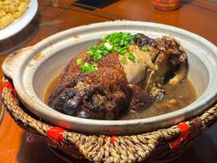 -老码头黑皮肘子锅包肉(赣水路店)