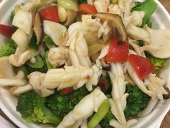 鲜鱿炒西蓝花-揭阳钟记小食(福田新村店)