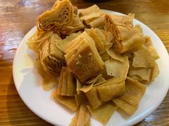 炸咯吱盒-六爷门框百年卤煮