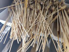 -拈签一笑黄牛肉辣卤串串
