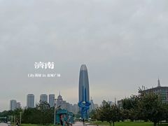 -泉城广场