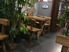 大堂-万记麻辣烫国展总店