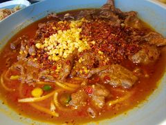 自贡水煮牛肉-懒人盐府人家(航天桥店)