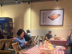 -罗霸蛮老岳阳大排档·鲜货烧烤·土吊子煨砂锅烧菜