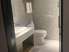 -柏曼酒店(合肥国购广场三里庵地铁店)