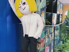 -LINE FRIENDS Garosu-gil Flagship Store