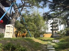 -龙华寺