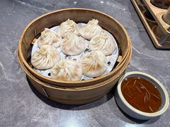 -莱莱小笼·乔艾