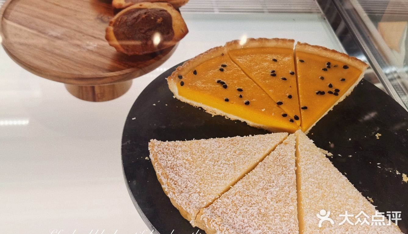 冬日里的一朵玫瑰拉花拿铁