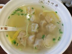 刀鱼馄饨-老半斋(福州路店)