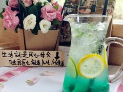 薄荷柠檬气泡水-邻与咖啡(鼎太风华店)