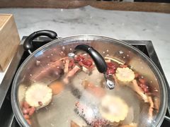 -尚尚仙·酸汤猪手·猪肚鸡火锅(华联万柳购物中心店)