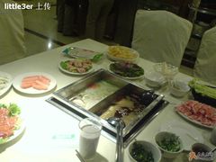 鸳鸯锅-海底捞火锅(高科广场店)