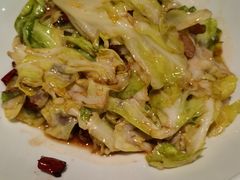 腩肉炝莲白-椒爱水煮鱼川菜(新抚万达店)