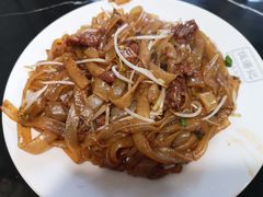 广州干炒牛河-伍湛记 · 广州老字号(龙津中路店)