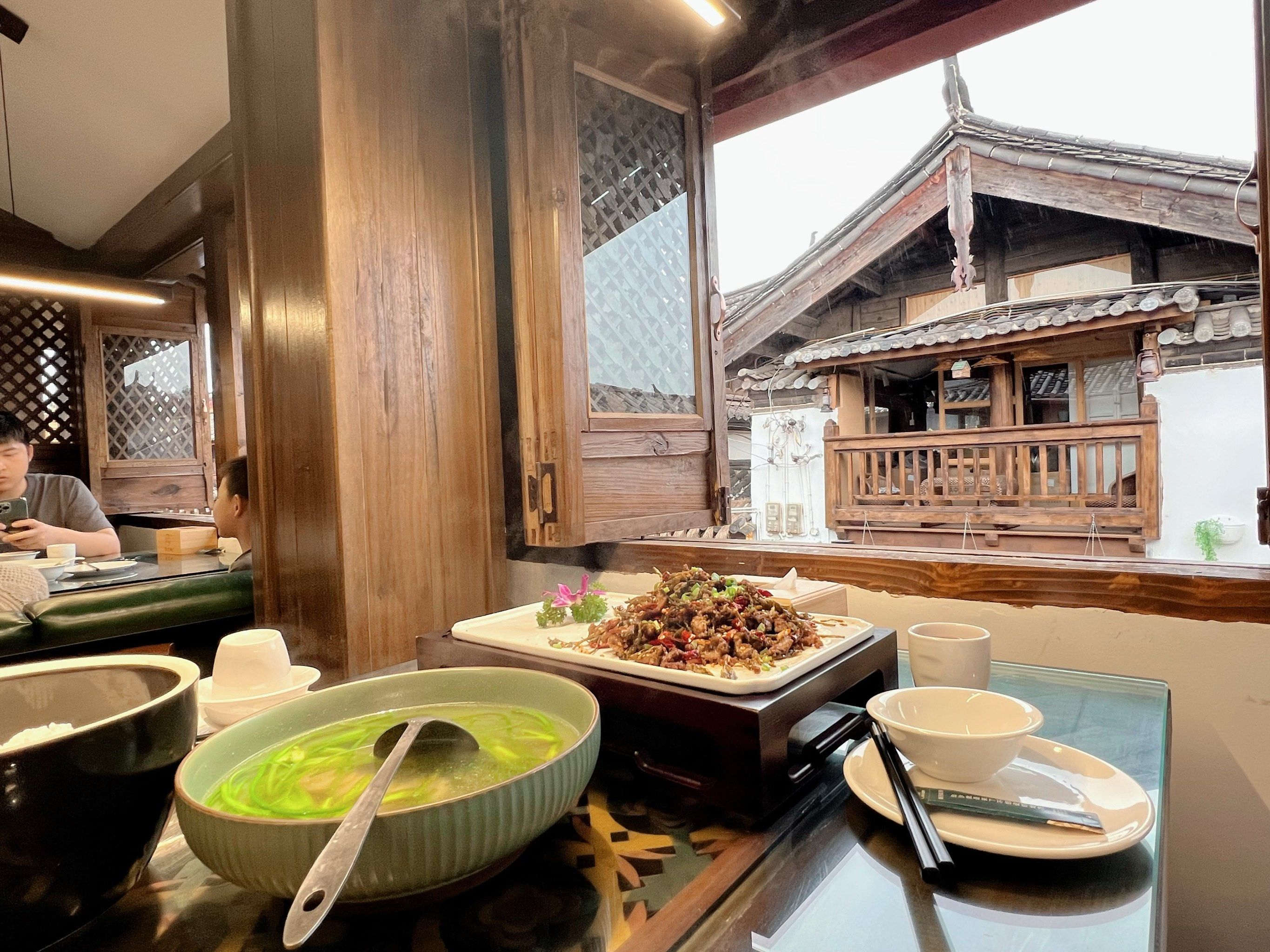 白沙古城中古色古香的餐厅