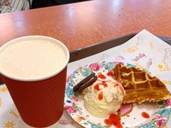 草莓奶昔-康乐(滨江道店)