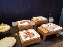 -月色西餐厅·海鲜刺身·烧烤(科学城保利郡雅酒店)