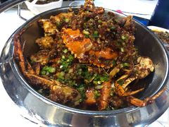 -凤凰路何眼镜香辣蟹(花果园店)