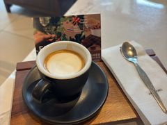 -Y'EST WORKS Coffee Roastery