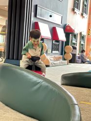 -奈尔宝·儿童乐园·亲子餐厅(华采天地店)