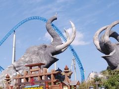 -七彩云南欢乐世界