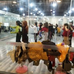 点击看大图 -单色舞蹈