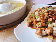 宫保鸡丁-東舍食唐精品陕菜馆