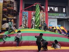 -蒙特利亲子乐园