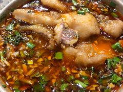 -肖肖酸萝卜鱼火锅(总店)