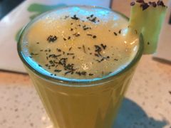 菠萝地海-半山腰·云南菜(侨福芳草地店)