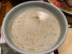 牛肝菌蘑菇浓汤-CRAZYONES西班牙海鲜饭(上海美罗城店)